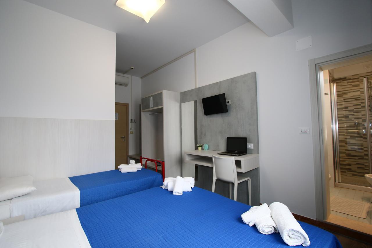 Hotel Kim Rimini Exterior foto